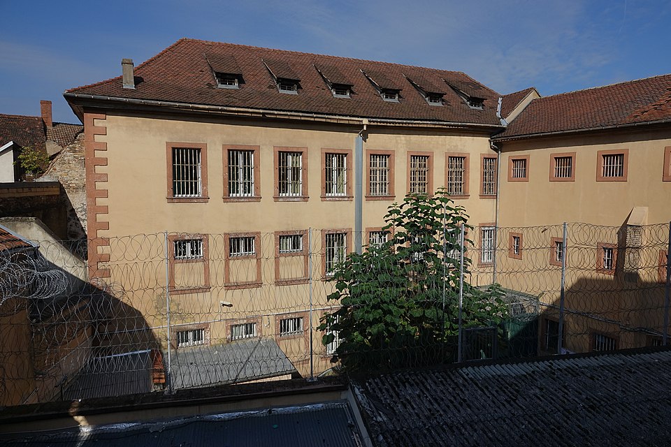 Photo-vue-depuis-cellule-maison-arret-Colmar