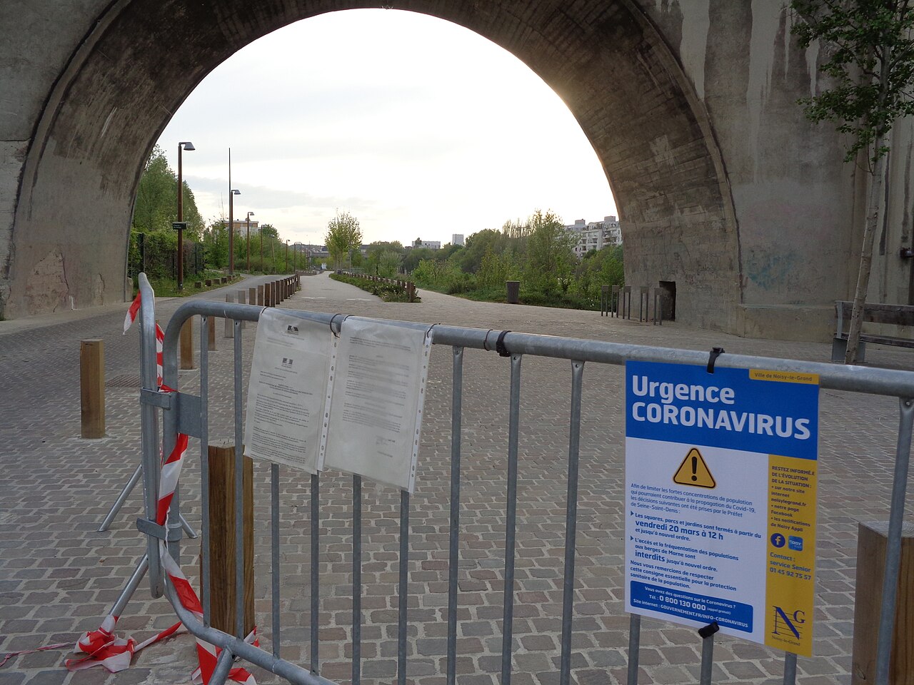 photo-bord-de-marne-panneau-acces-interdit-urgence-coronavirus