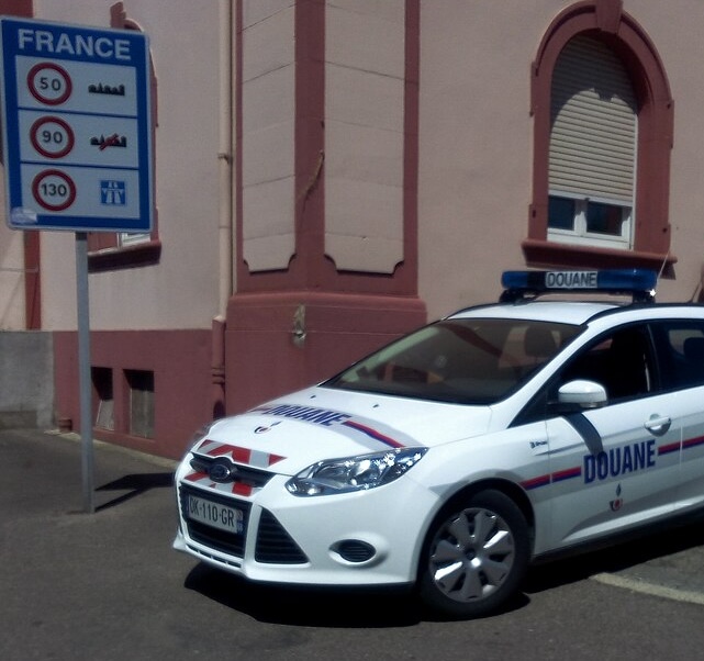 photo-voiture-douane