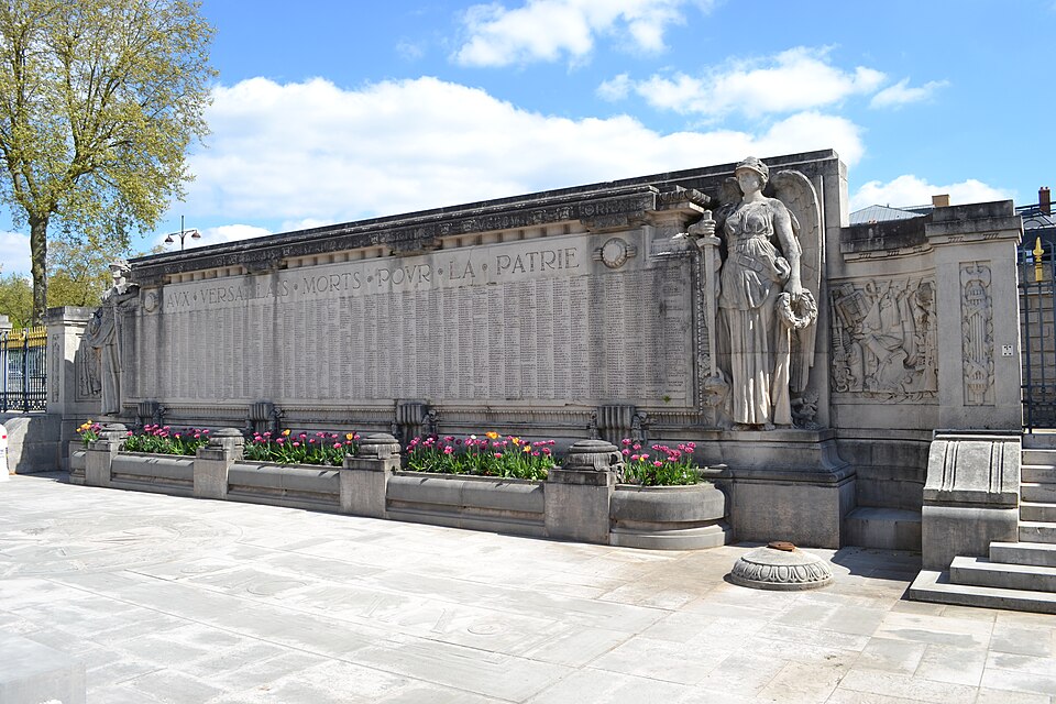 monument aux morts - EMC - CE1 - SchoolMouv