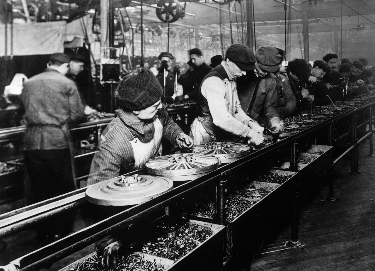 Une usine Ford au début du XXe siècle