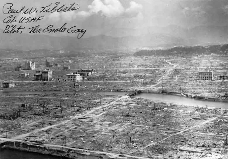 Vue photographique d’Hiroshima après son bombardement atomique