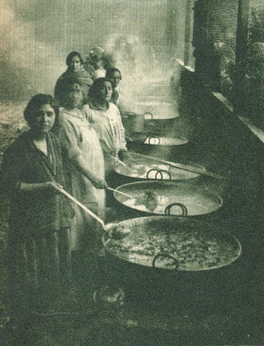 Soupes populaires au Chili en 1932 pour alimenter les sans-emplois
